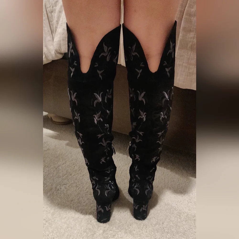 Kenneth Cole Claire Over-the-Knee Floral Embroidered Black Suede Boots Sz 6.5
